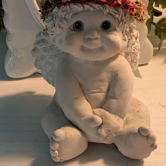 Dreamsicles Cherubic Angel Floral Crown 3" x 3" - Picture 2 of 3